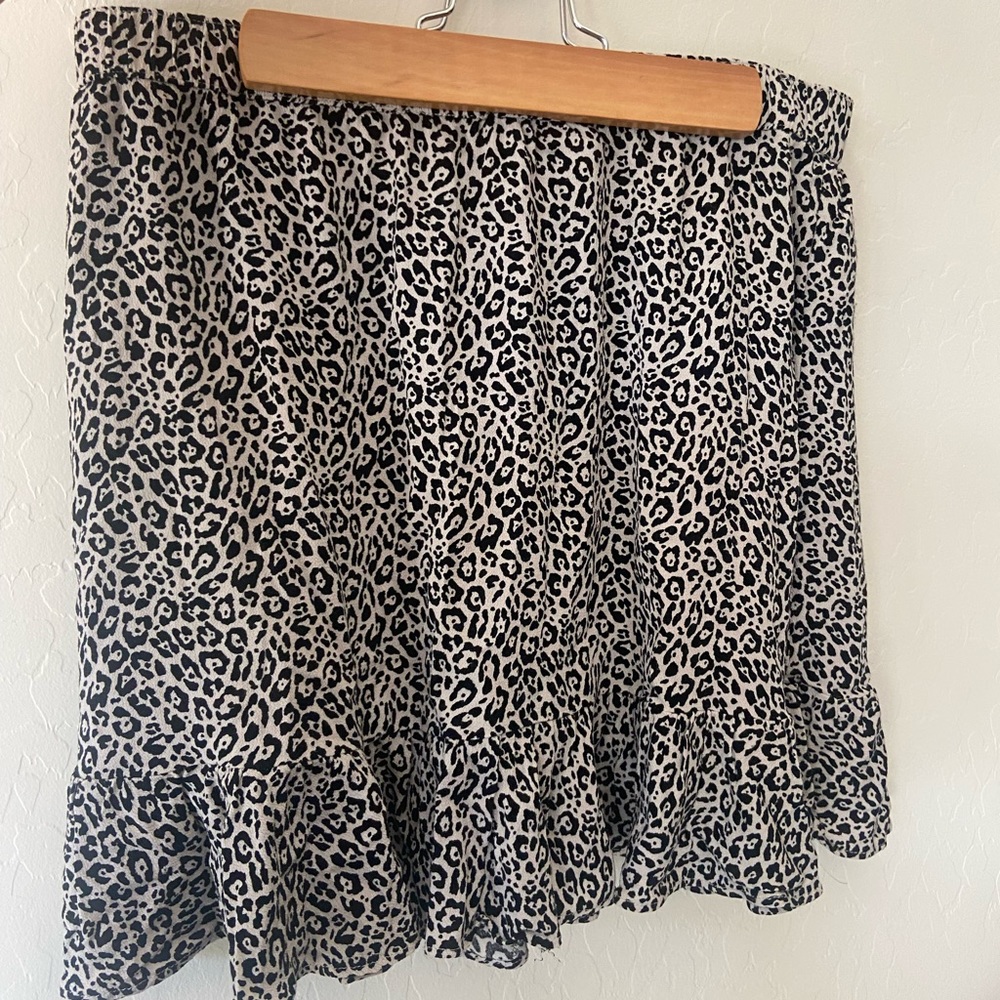American Eagle High-Waisted Leopard Print Mini Skirt